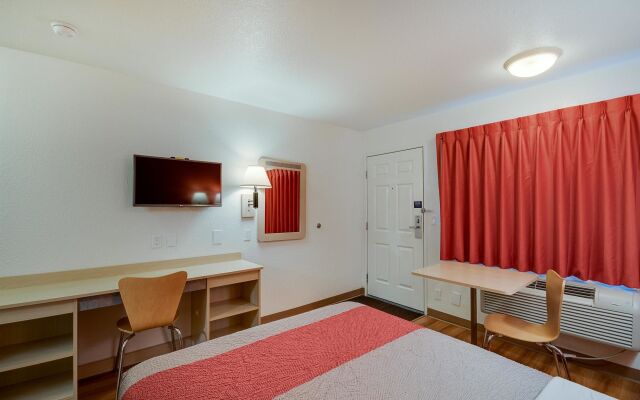 Motel 6 Bellingham, WA