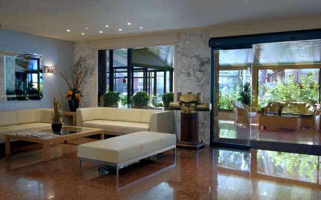 Отель Best Western Hotel Mediterraneo