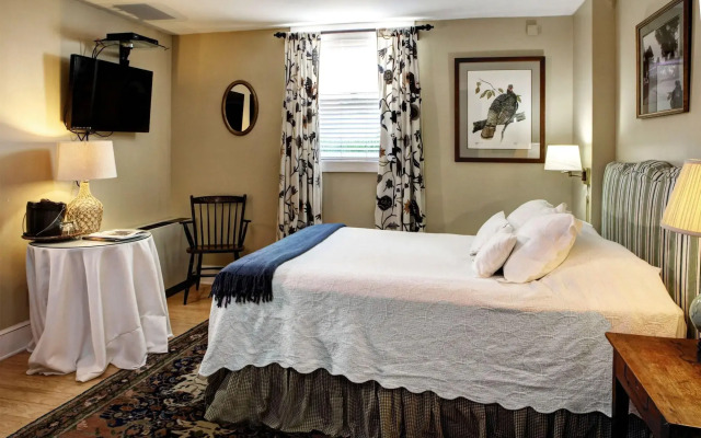 200 South Street Inn