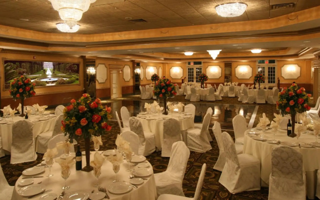 Meadowlands Plaza Hotel