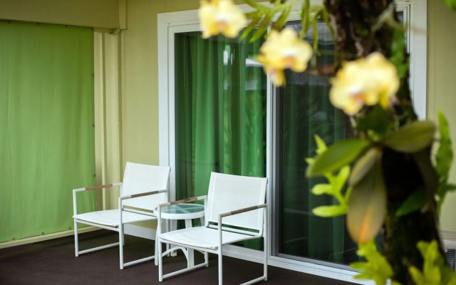 Kauai Shores Hotel