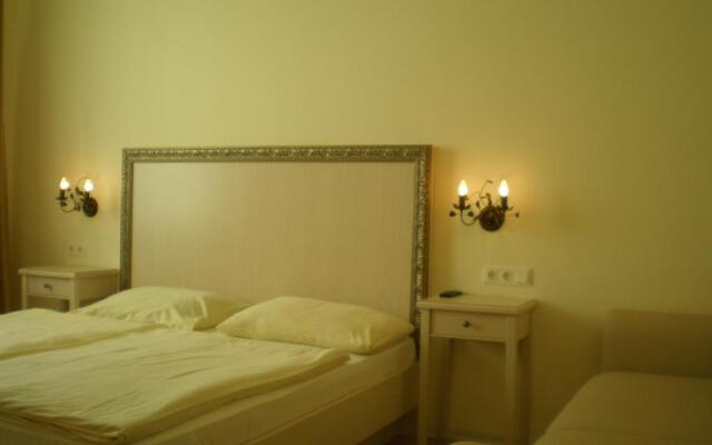 Haydn Hotel