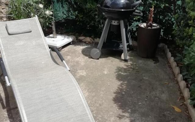 Studio en rez de jardin narbonne