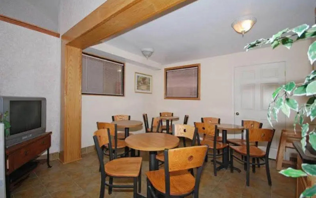Quality Inn Pell City