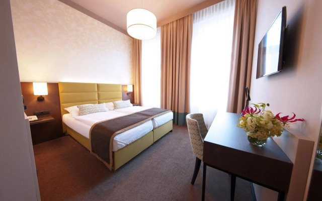 Hotel Drei Kronen Vienna City