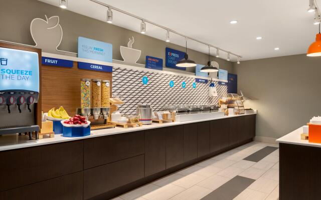 Holiday Inn Express & Suites McAlester by IHG