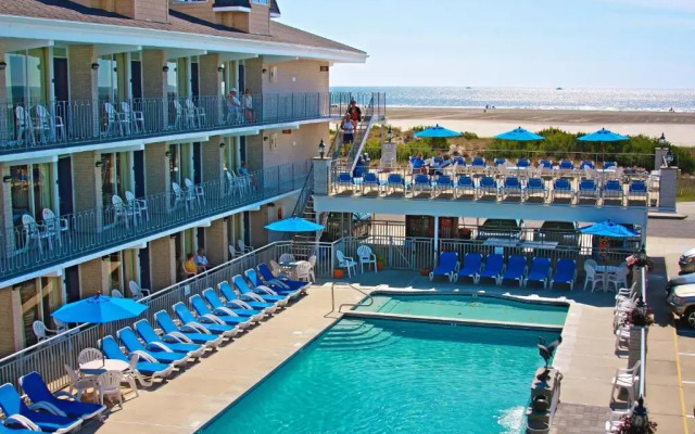 Fleur De Lis Beach Motel