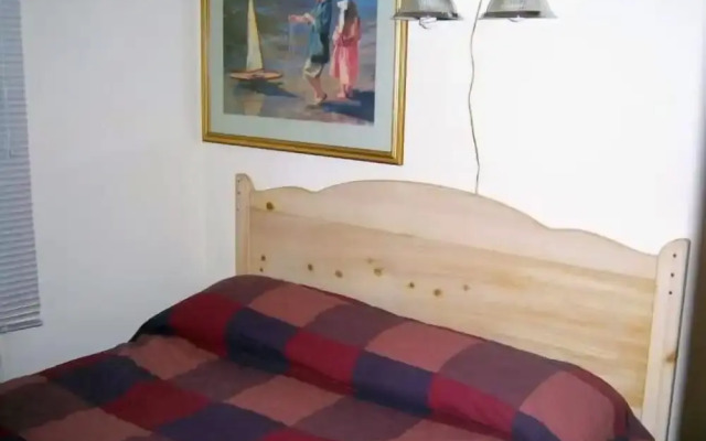 Summer Place Hotel