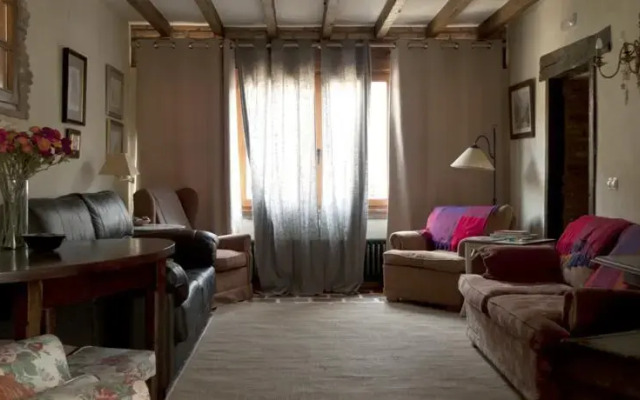 Casa Cigüenza