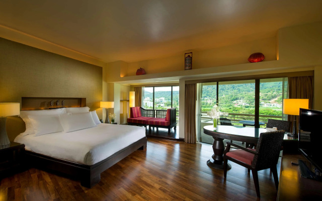 Pullman Phuket Karon Beach Resort ex. Hilton Phuket Arcadia Resort