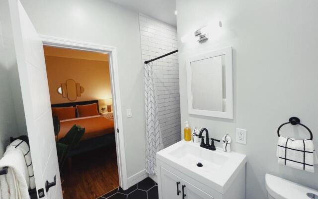 Nine20 Collins Apartments by Lowkl