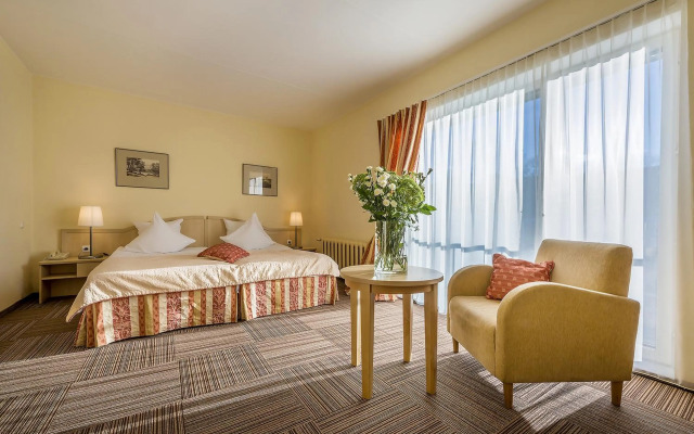 Grata by Centrum Hotels