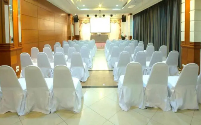 Chakungrao Riverview Hotel