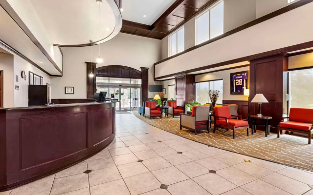 Comfort Suites