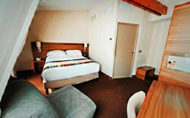 Holiday Inn Paris - Montmartre by IHG
