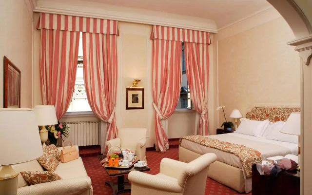 Hotel De La Ville